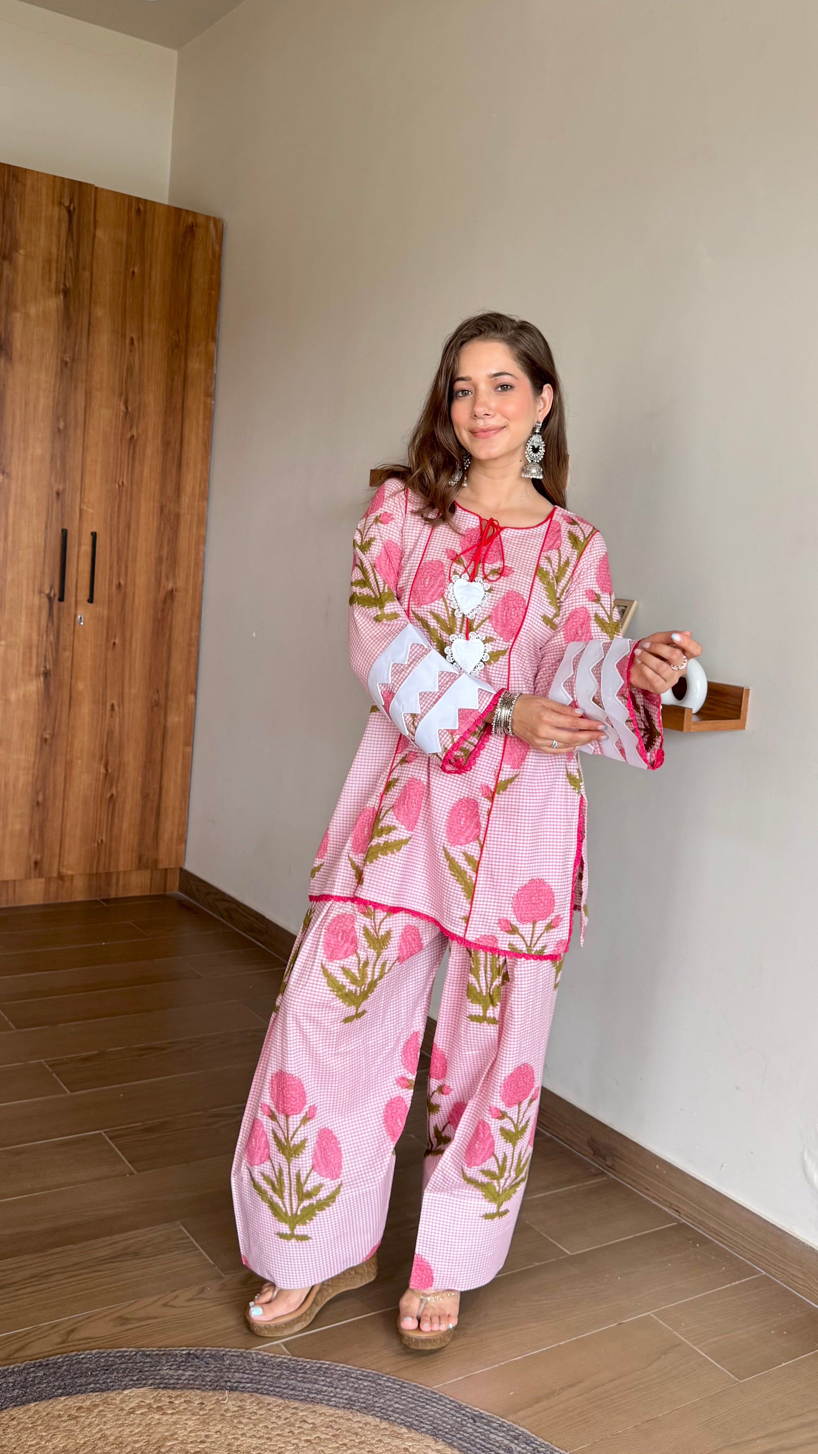 Rosy Farshi Set