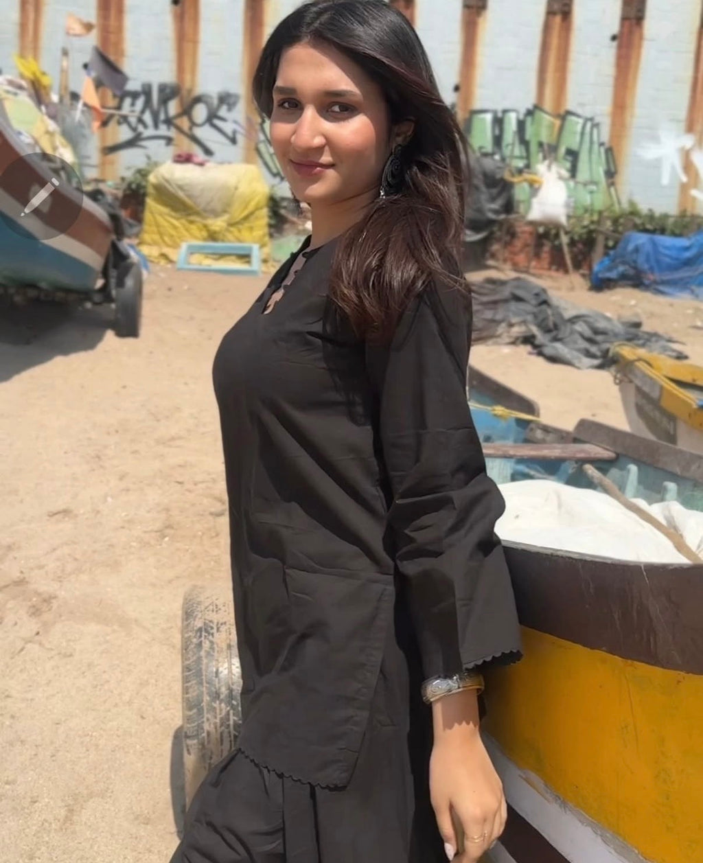 Black Full Sleeves Farshi Set