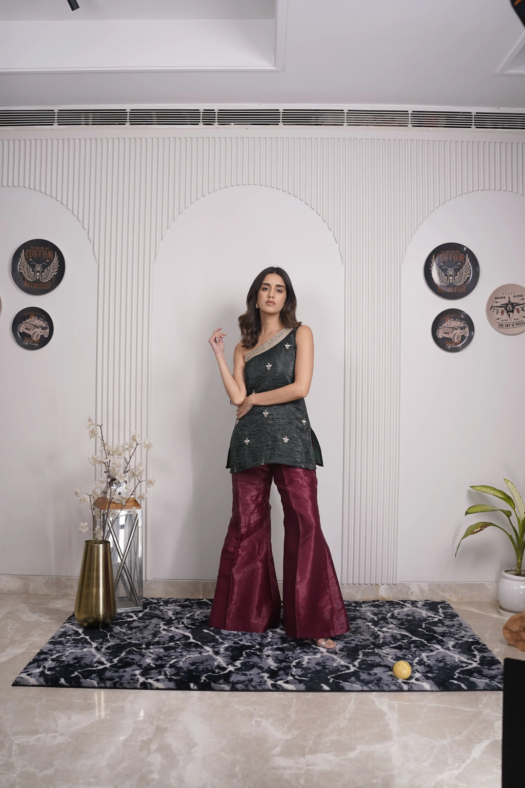 Aqsa Gold Crush One-Shoulder co-set