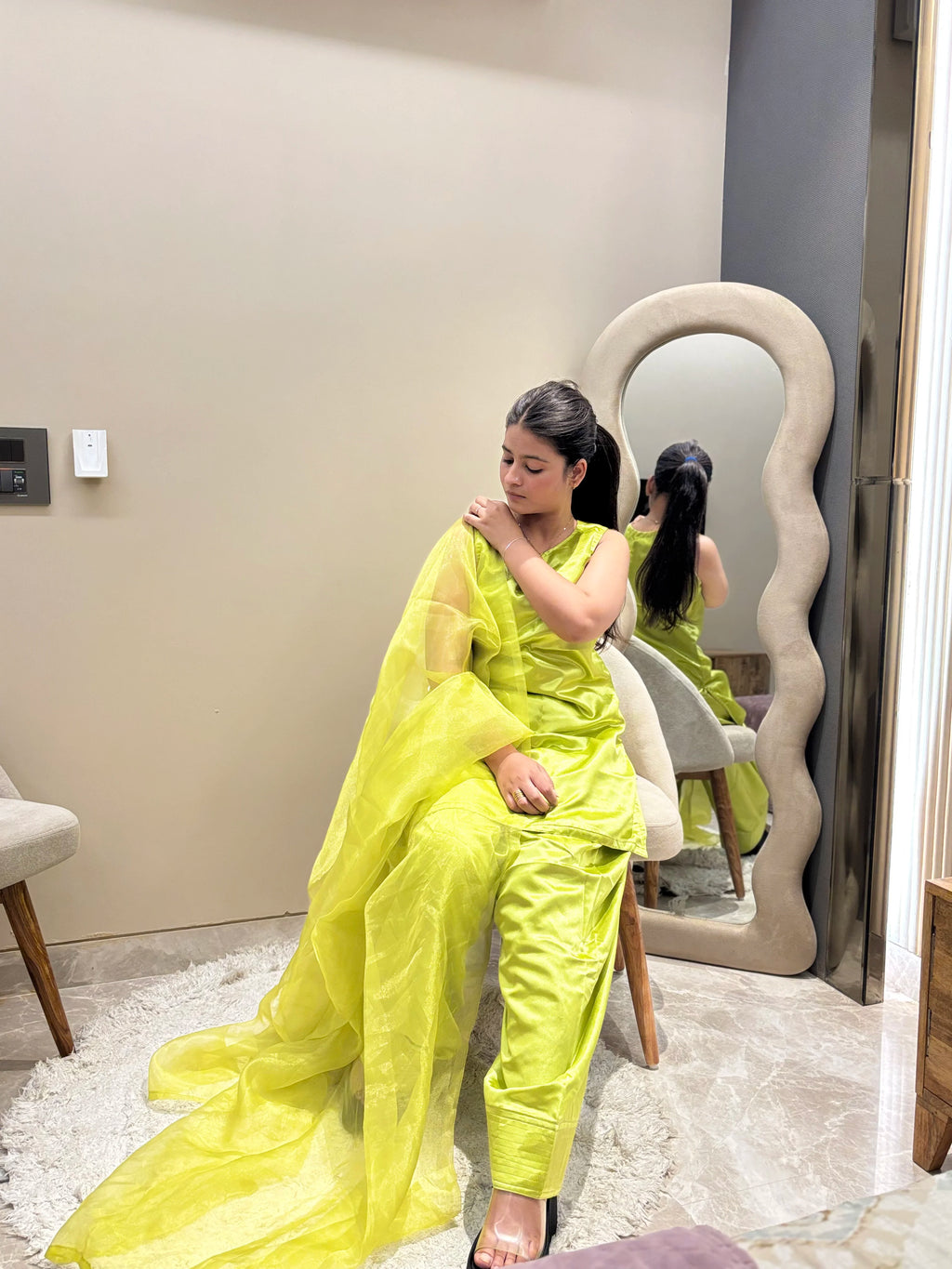 Mehr Lime Silk Farshi Set