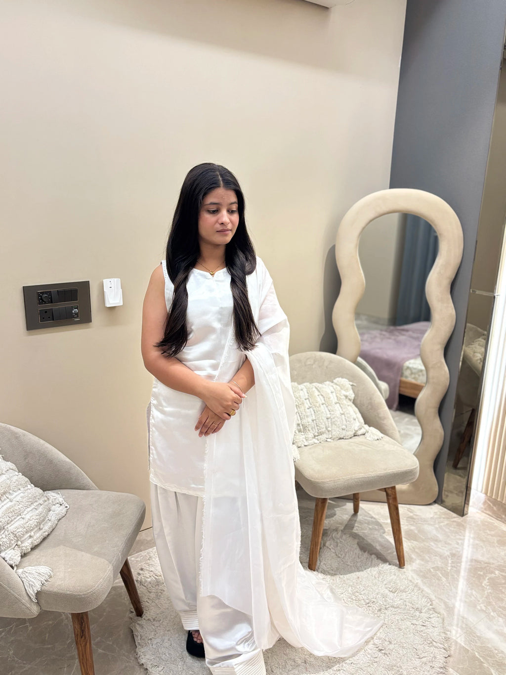 Noor White Silk Farshi Set